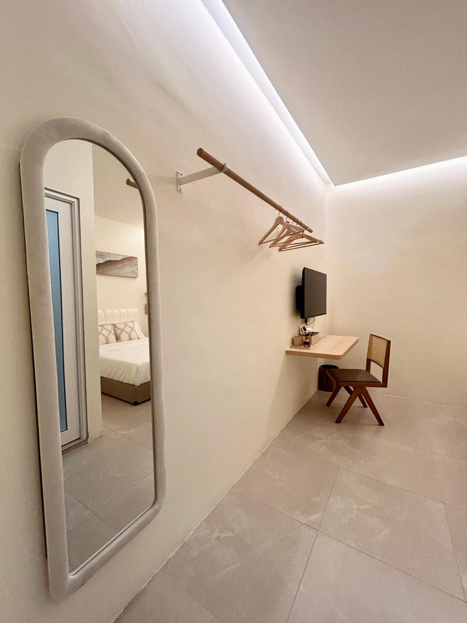 One18 Boutique Hotel