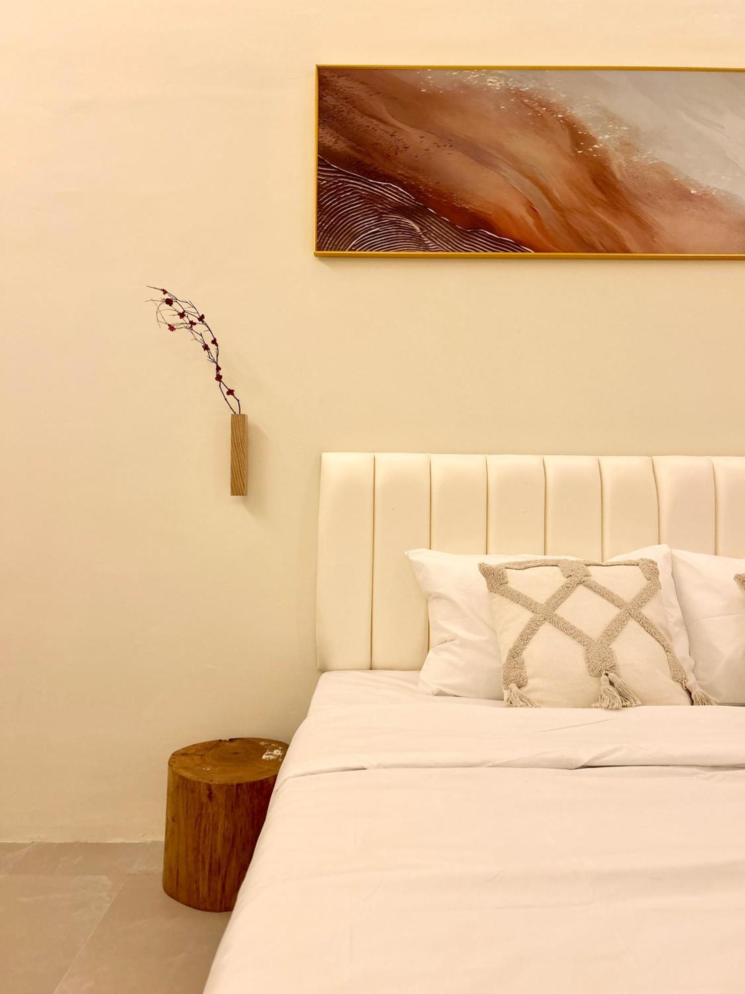 One18 Boutique Hotel